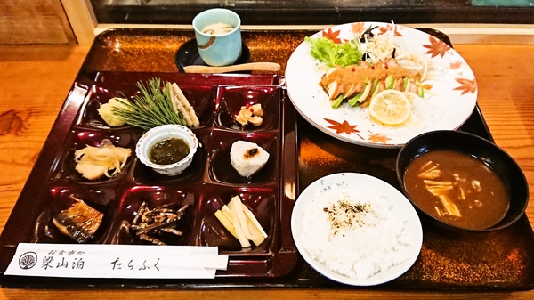 梁山泊たらふく＠京都・福知山の合鴨アボカドサラダ定食