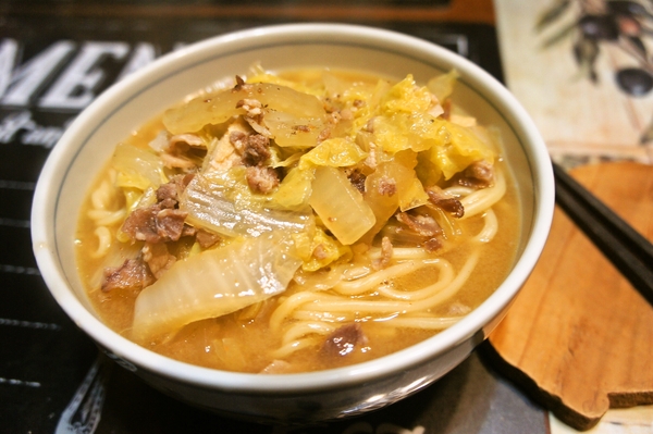 今日も朝から寒さが半端ないです。。。とお昼ごはん