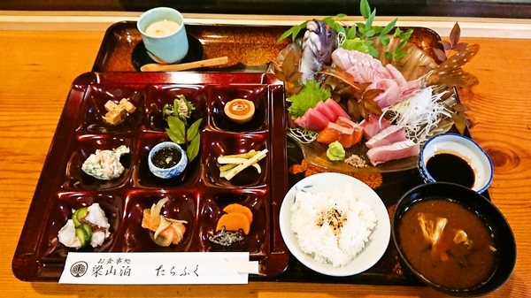 梁山泊たらふく＠京都・福知山の刺身盛合せ定食