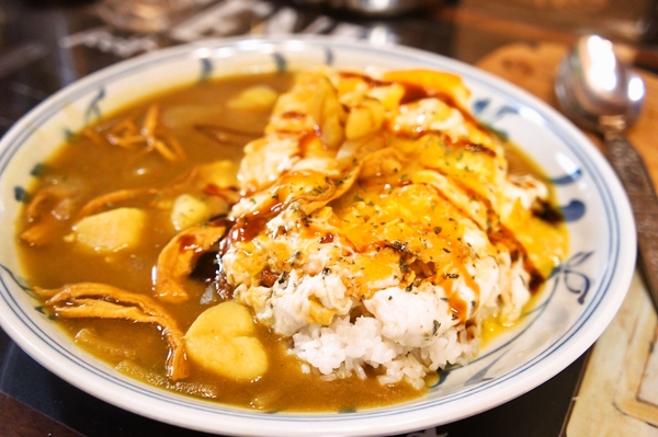 そろそろ買い替え時かなo(´^｀)o。。。とお昼ごはん