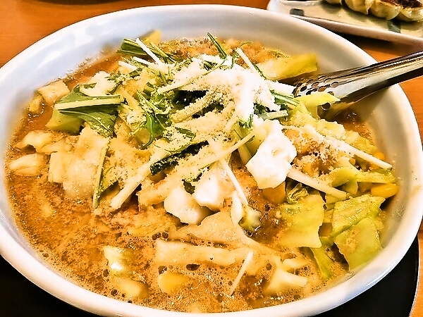 いっこく堂　冬の定番　チーズがけ野菜みそバター