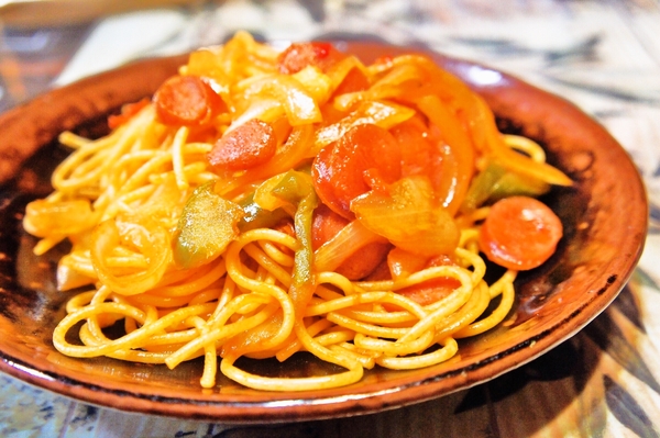 季節感を意識した弁当が「美味しそう」。。。とお昼ごはん