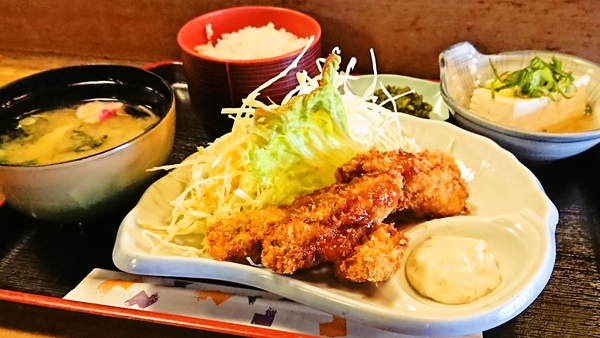 丹波茶屋＠京都・福知山の日替わり定食（カキフライ＆煮豆腐）
