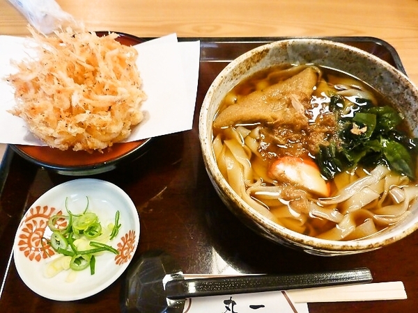 名古屋名物きしめんと桜えび天♪