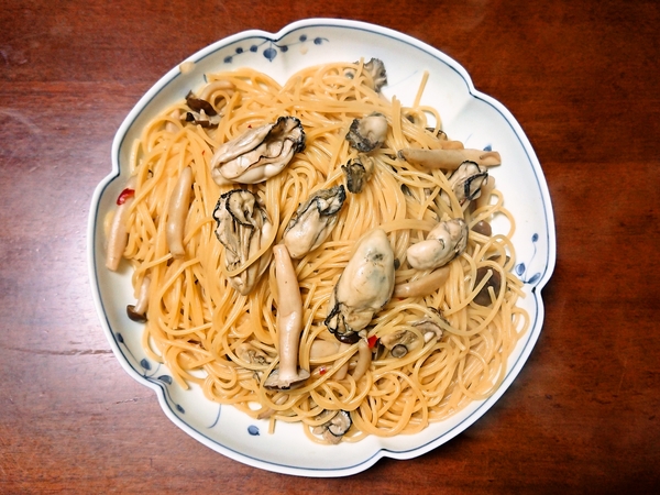 牡蠣とシメジの和風スパゲティを作ってみた♪