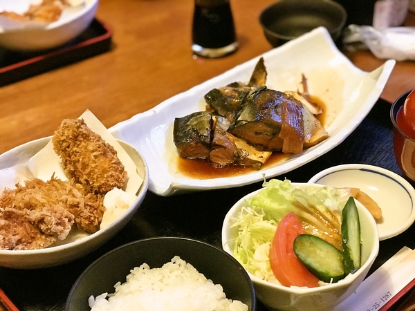 青森産 寒鯖の煮付け、牡蠣フライ、とりの唐揚げ