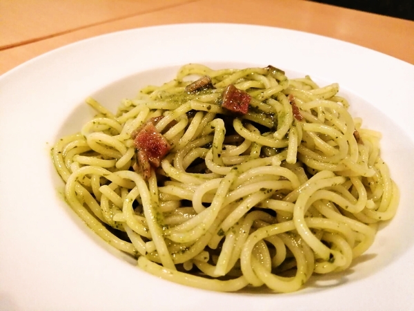 カフェ＆ゲームバーことぶき　ジェノベーゼ