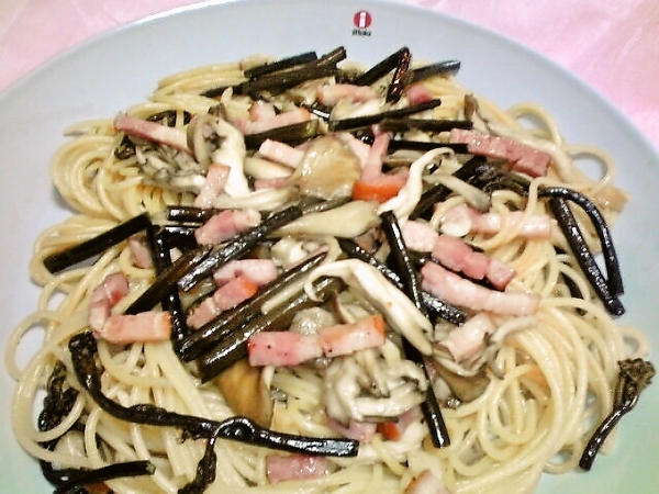 山菜ベーコンパスタ
