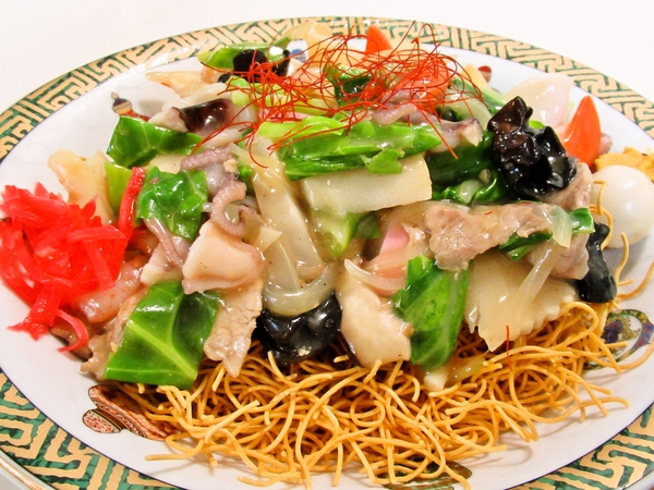 具だくさんの皿うどん