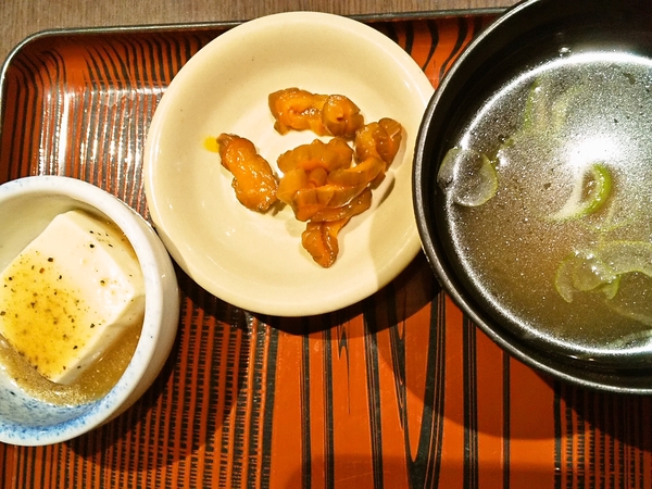 もつスープと小鉢