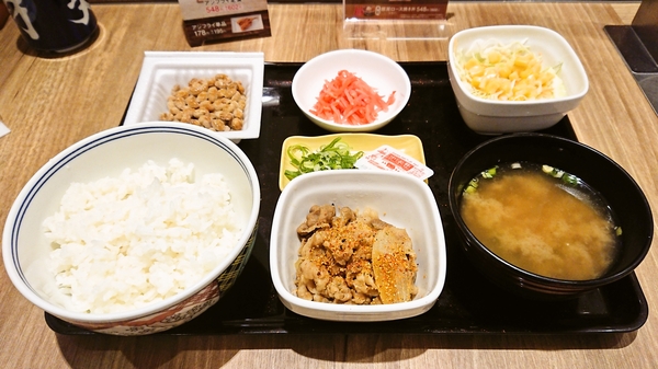 吉野家の納豆牛小鉢定食