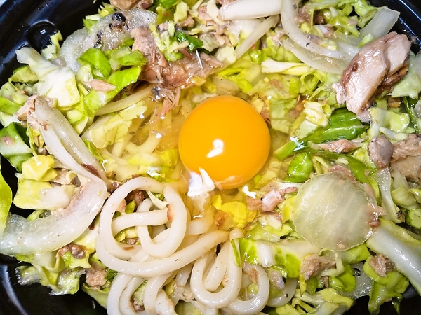 鯖缶キャベツうどん