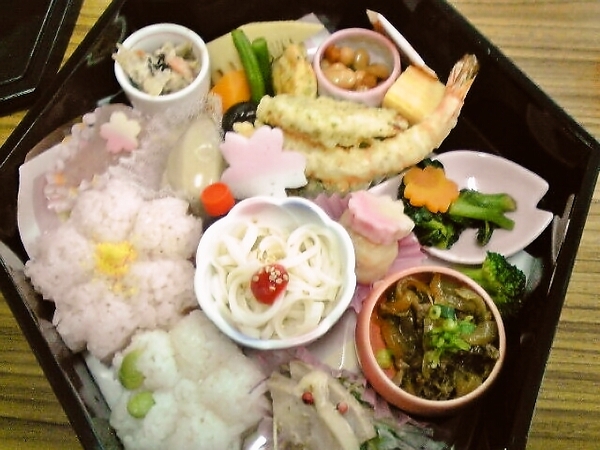 桜弁当