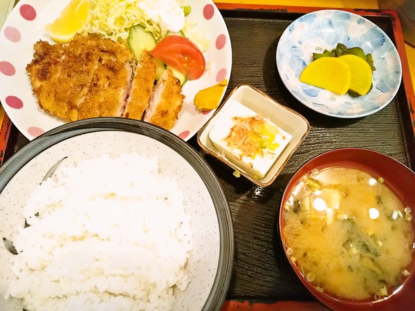 トンカツ定食