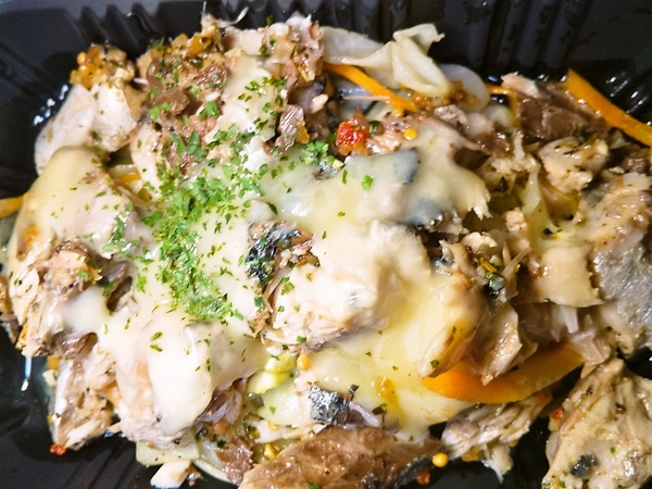 鯖と野菜のバジルチーズ焼き