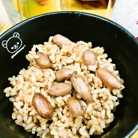 ピーナッツの炊き込みご飯