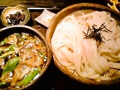 牛ホルモンんつけ麵うどん