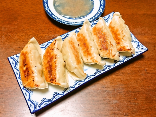 餃子の王将のにんにく激増し餃子を自宅で焼いてみた。