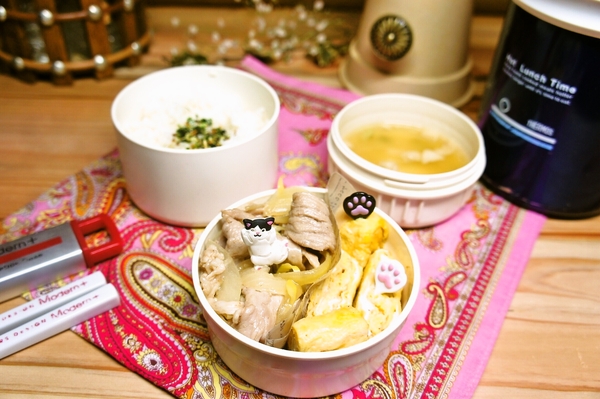 豚肉の香味炒め＆豚汁弁当de長男のランチ