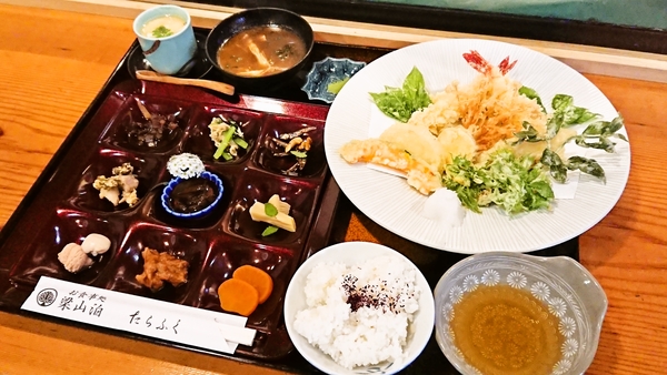梁山泊たらふく＠京都・福知山の初夏の山菜、エビ天定食