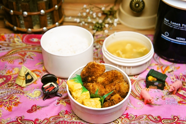 グルグル一口とんかつ＆かき玉汁弁当de長男のランチ