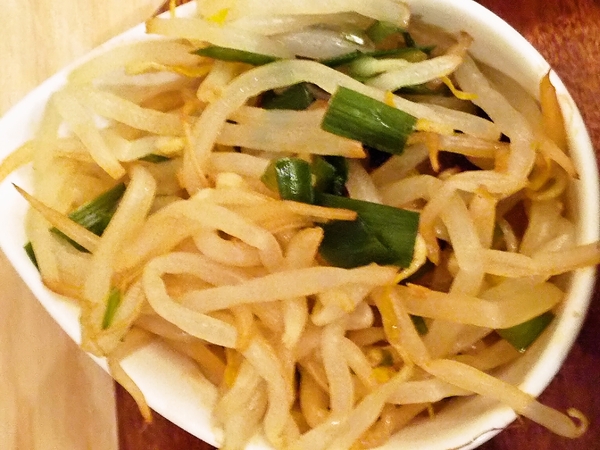 もやしとニラのお浸し