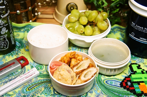 唐揚げ＆トンプソン弁当de長男のランチ