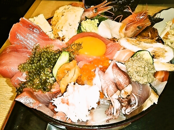 特上海鮮丼２０００円