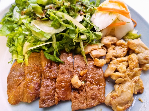 豚肩ロースと鶏腿肉の味噌漬け