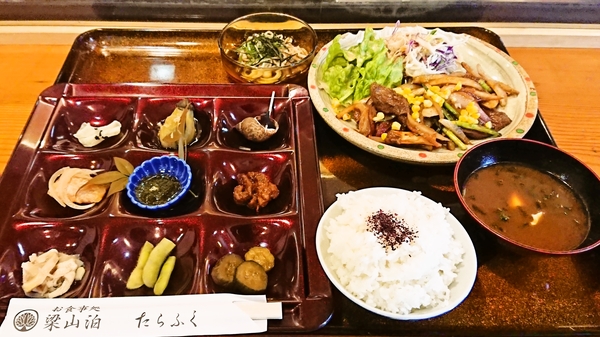 梁山泊たらふく＠京都・福知山の新玉ねぎと牛ハラミ焼肉定食