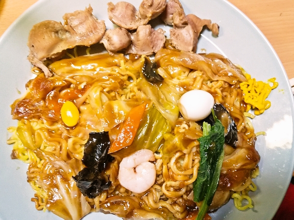 五目あんかけ焼きそばと砂肝