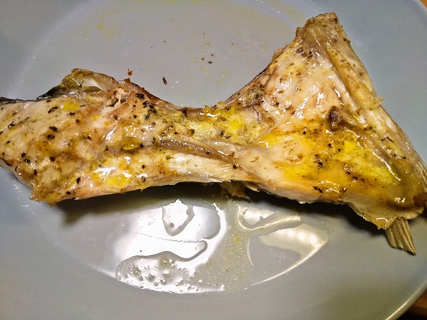 ぶだいのカマのムニエル