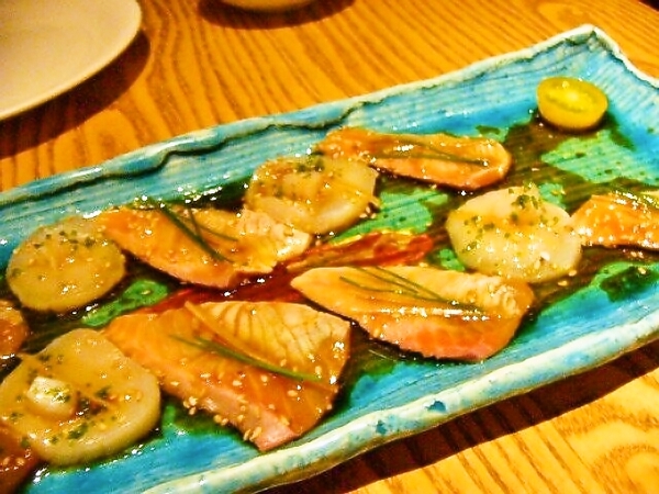 サーモンとホタテのニュースタイルサシミ