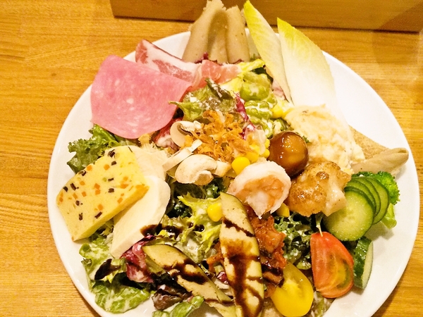 具材てんこ盛りガレット