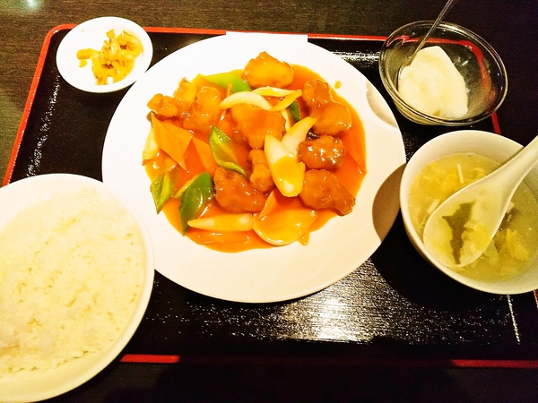 600円の酢豚定食