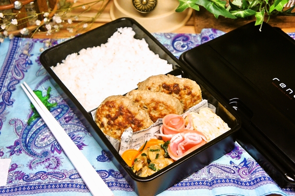 高校生男子、思いつきで作ったのに気に入ってくれた副菜でお弁当