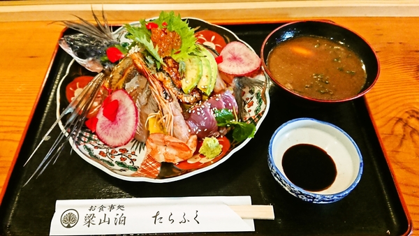 梁山泊たらふく＠京都・福知山の爆弾海鮮ちらし寿司①