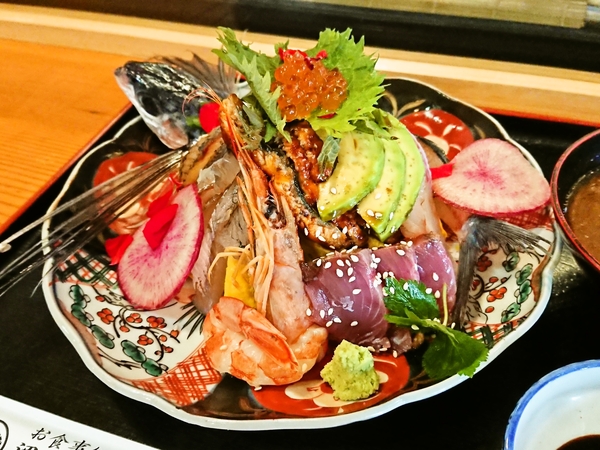 梁山泊たらふく＠京都・福知山の爆弾海鮮ちらし寿司②