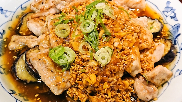 茄子と鶏むね肉のやみつき香味ダレ