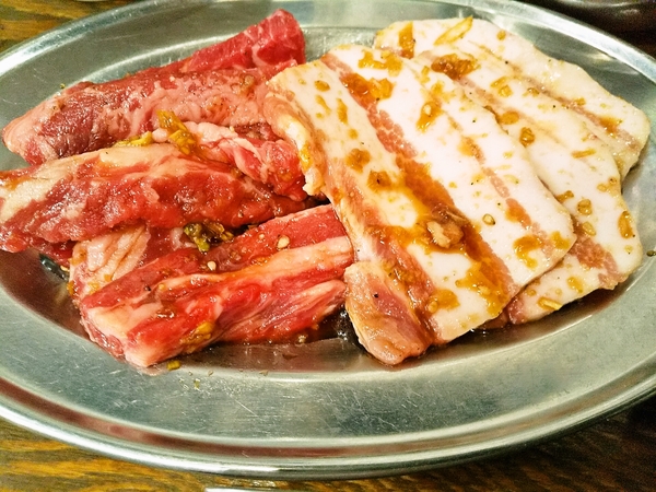 豚カルビの脂が･･･