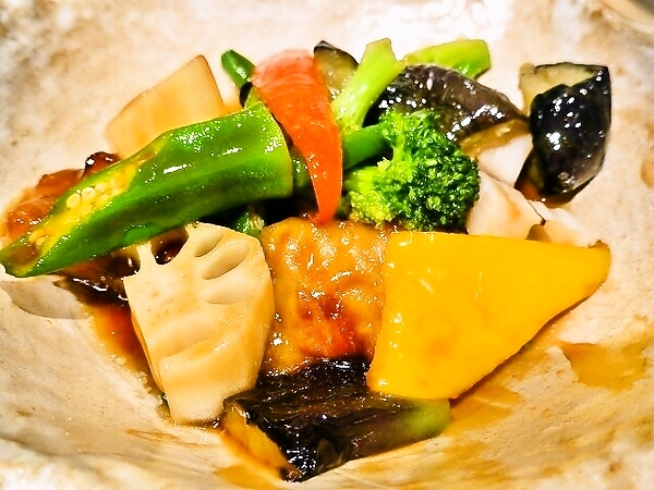 彩野菜と やわらかチキンの黒酢和え