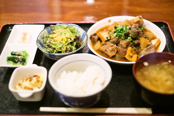 牛すじ煮込み定食.