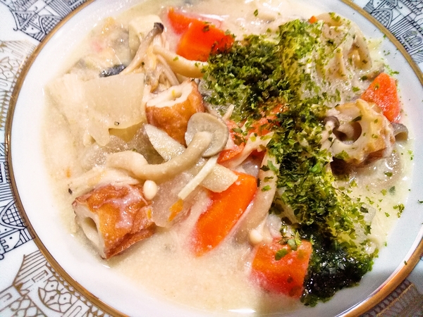 茸と野菜の和風？クリームシチュー