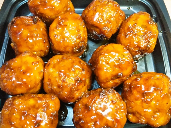 タコ焼きじゃ無く肉団子！