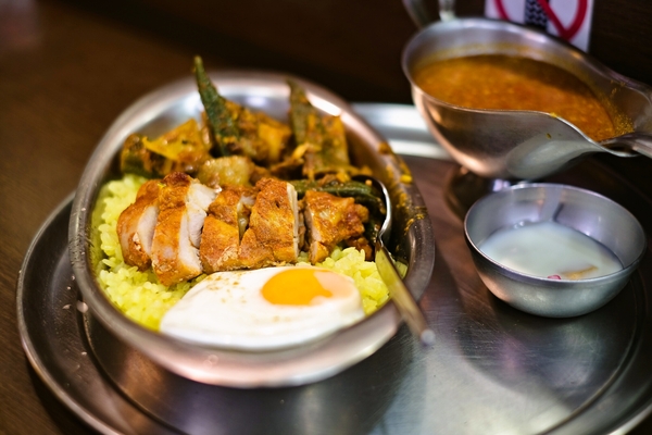 キーマカレー定食