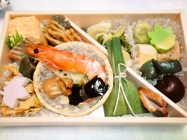 京料亭の季節のお弁当