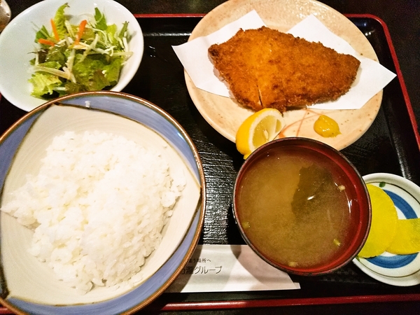 チキンカツランチ