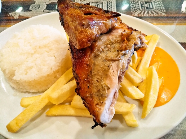 ポヨ・ア・ラ・プラサ