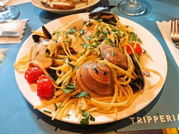 プルチネッラ＠京都・福知山の宮津産ハマグリのリングイネ