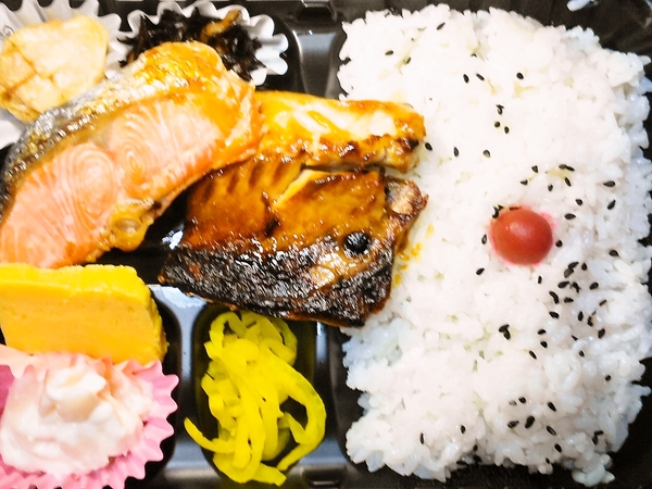 鮭と鯖の塩麴焼き弁当